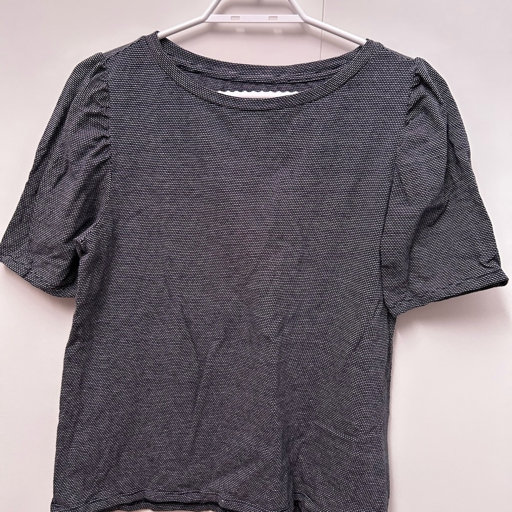 LOFT Gray Puff Sleeve Fitted Blouse